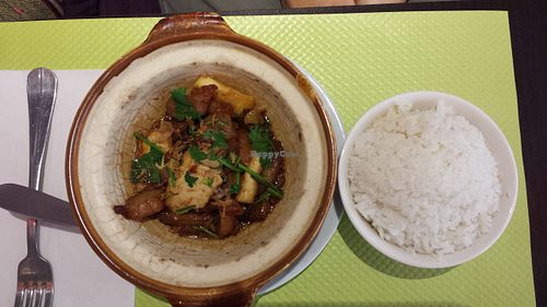 Vegan 'chicken pot' and rice.
Total was 10 euros, Small portion..... at Vegebowl in Paris