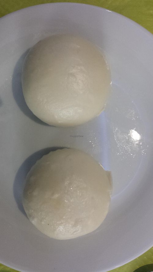 Vegan lotus brioche
3,50 euros at Vegebowl in Paris