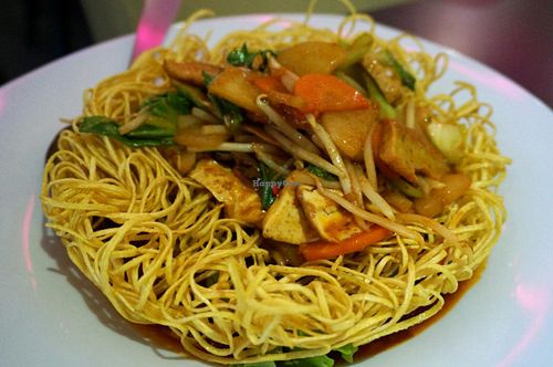 Crispy noodles. at Vegebowl in Paris