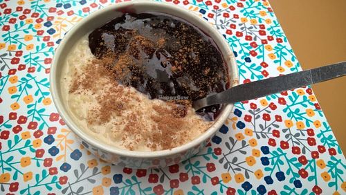 Postres: arroz con leche y mazamorra morada: toda vegana!!
Dessert: rice pudding and mazamorra (all vegan!) at Yami in Lima