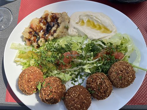   at El Dayaa in Toulouse