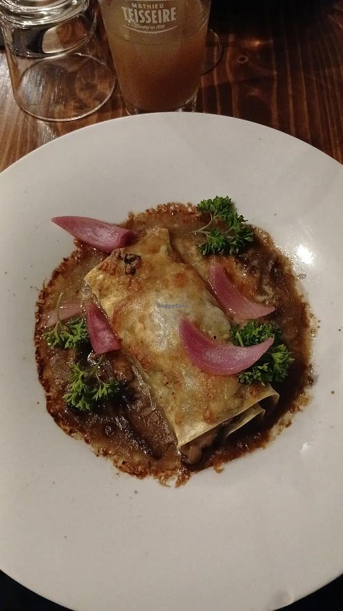 Repas végétarien 🌱 Raviole de champignons 🍄 at L'Auberge du Château in Fougeres