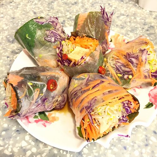 Rice paper rolls at Veggie Mama in Kowloon