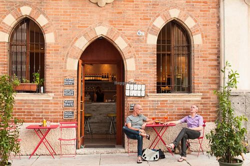 Front at RetroBar in Verona