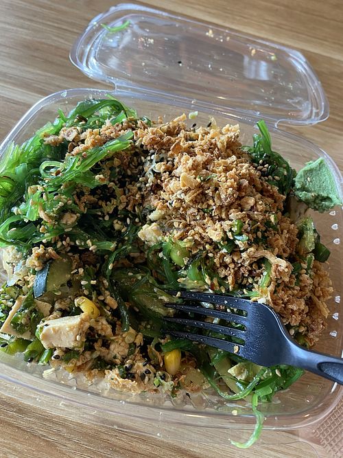 Vegan poke with kale noodles #Veganuary at Poké Bar in Torrance