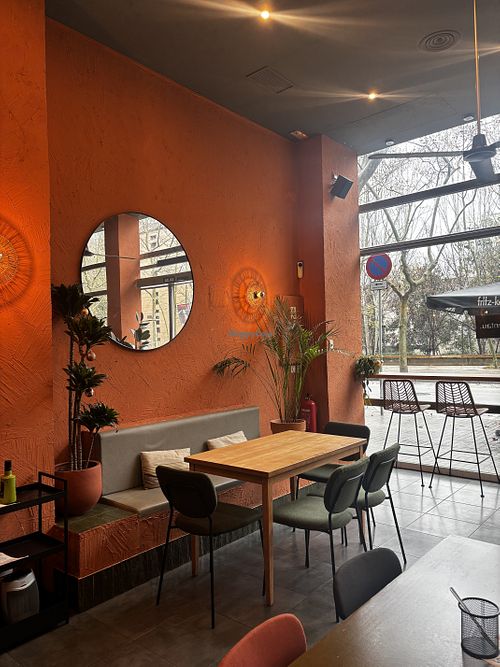   at Morgentau. in Barcelona