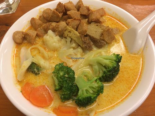 v at Aunty Mena's in Wellington