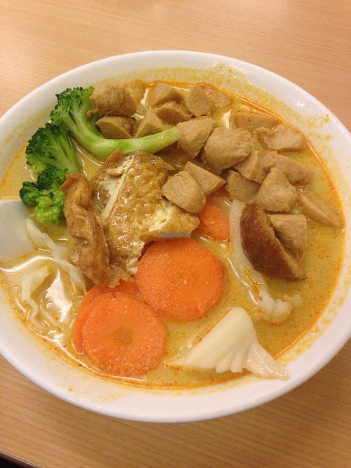 Chicken laksa at Aunty Mena's in Wellington