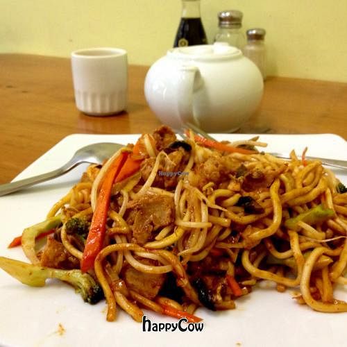 chow mee at Aunty Mena's in Wellington