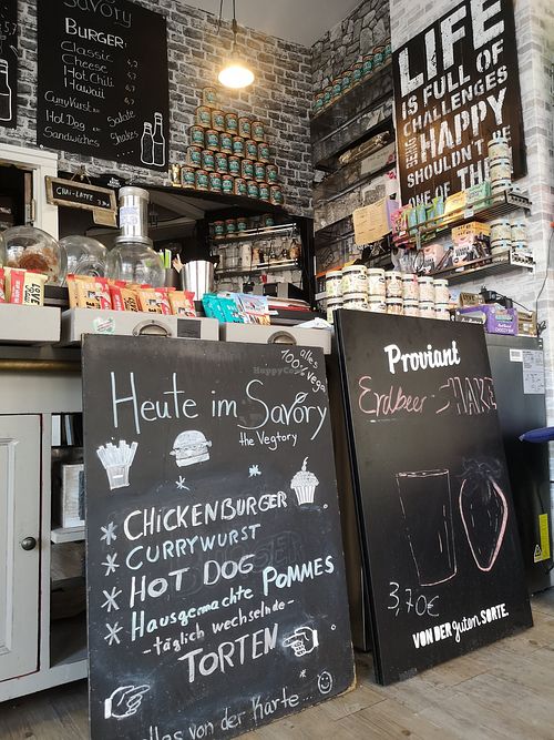 Think of presents! 🎁🛍️💝 at Savory in Frankfurt