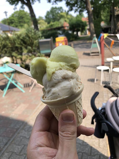 Orange-Lime-Avocado and Banana-Peanut-Chocolate at Eisspatz in Oranienburg