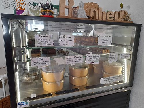 Yummy sweets and savouries at Fit Foodies in Noumea