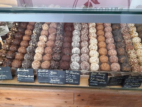 Bliss balls at Fit Foodies in Noumea