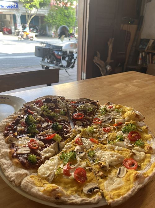 Image of  夏太熱 Summer Too Hot Pizzatopia