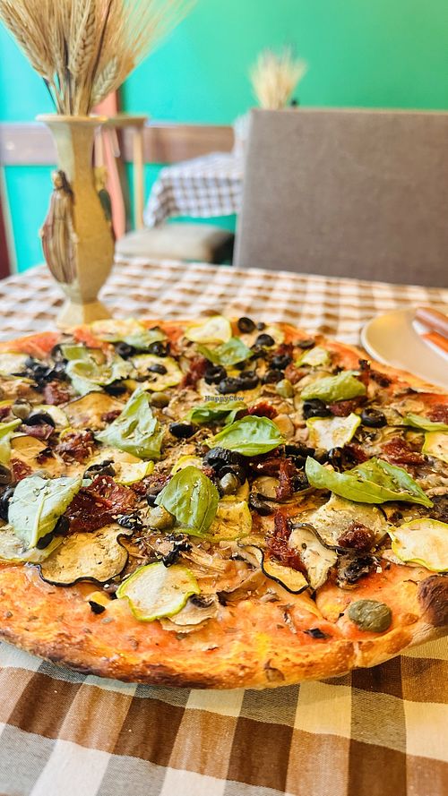 Vegan pizza  at Vento Romano in Istanbul