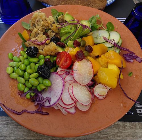 Le poke bowl at Lady Glagla in Aigues-mortes