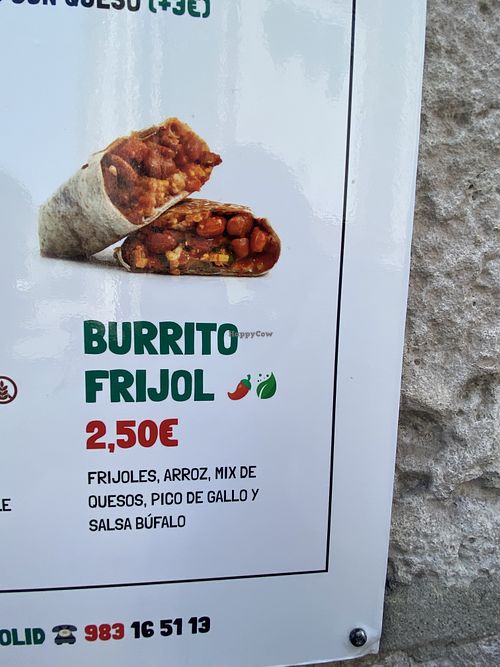Burrito frijol vegetariano con posibilidad de ser vegano  at Mamataco in Burgos