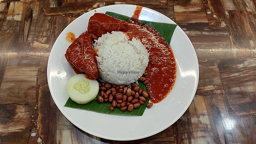 Vegetarian(Vegan) Nasi lemak at Sri Suria Curry House Restaurant - ஸ்ரீ சூரியா உணவகம் in Kuantan