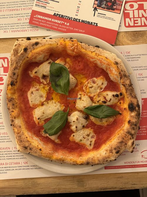 La margherita vegana.  at Nennillo in Bonn