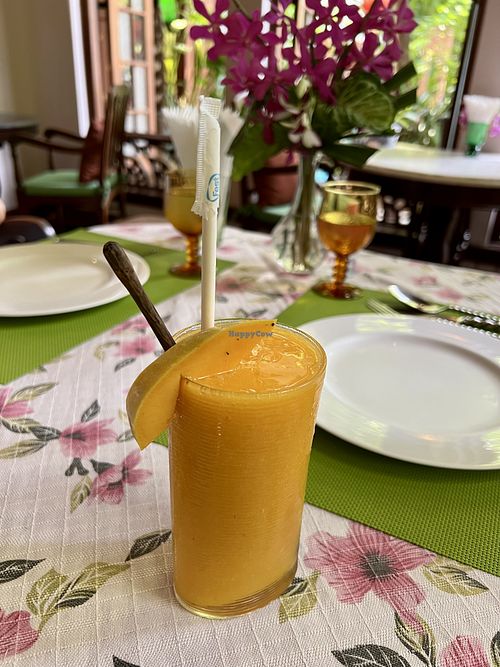 Mango smoothie   at Na Aroon in Bangkok