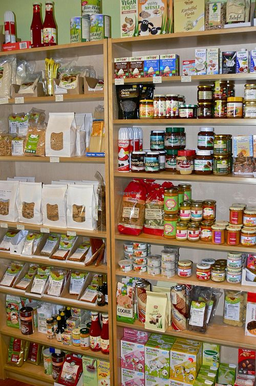 Another grocery shelf at Veganissimi in Bremen