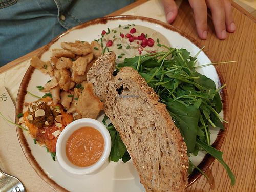 Combo plate 3 / Heura pb chickn as vegan protein at Margarito in Madrid