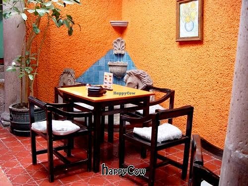 smaller table at Orien's Vegetariano in Morelia