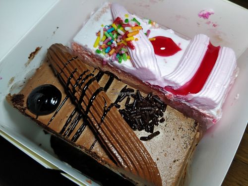 Traditional "cream" cake at Eastern Highland Healthy Cake House 东山 in East Singapore