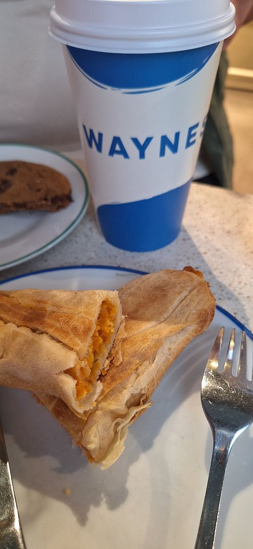 Coffe and vegan veg wrap at Waynes Coffee - Drottninggatan in Stockholm