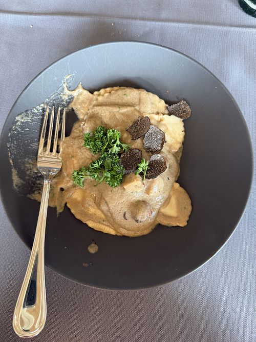 Raviolis aux bolets véganes   at Golfhotel Les Hauts de Gstaad in Saanenmoeser