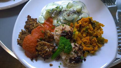 plat du jour at Aux Deux Portes Cafe in Geneva