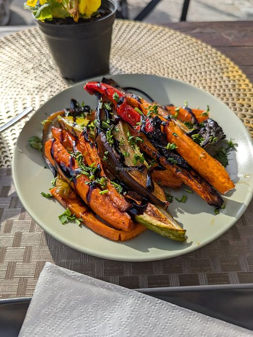 Ofengemüse at Zonja Gjene in Berat