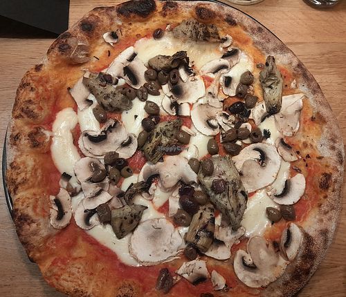 Pizza capricciosa without ham at Ravintola Fat Lizard Espoo in Espoo