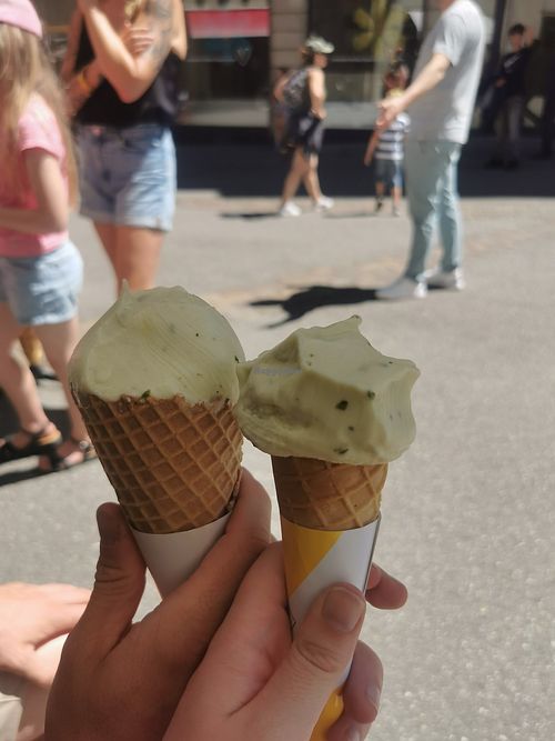  at Manu Gelato in Fribourg