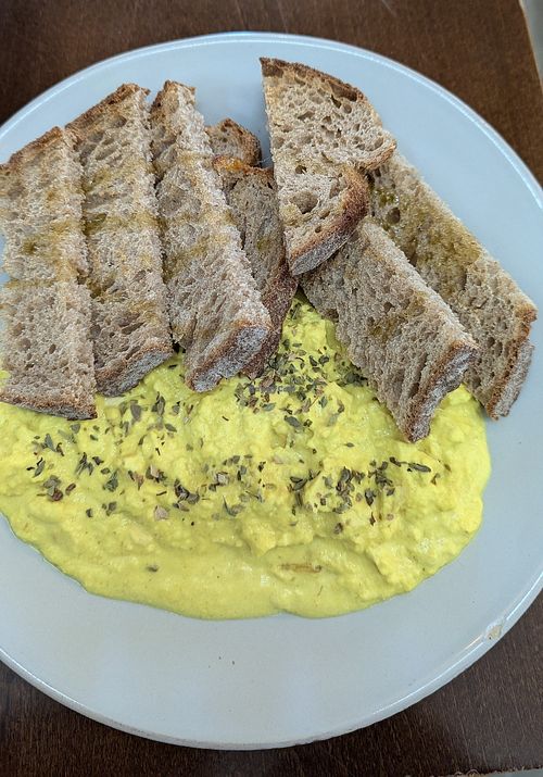 Tofu scramble at Mela Canela - Sintra Centre in Sintra