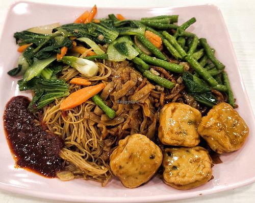 kuey teow bee hoon mee with dishes, mee must try, very good at E Veg Vegetarian -  益素食 - Pioneer Mall in West Singapore