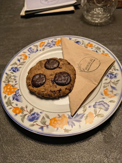 Vegan oatmeal biscuit with rosemary at Mikulas Bistro in Znojmo