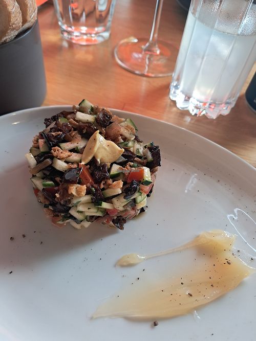 Vegan tartare at Daily Dose in Helsinki