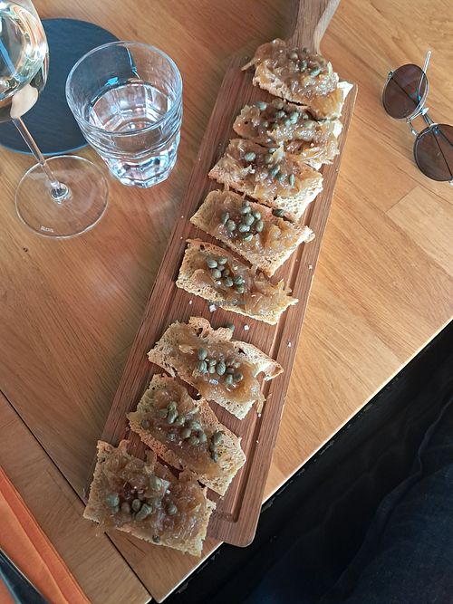 Caramelized onion starter for two at Daily Dose in Helsinki
