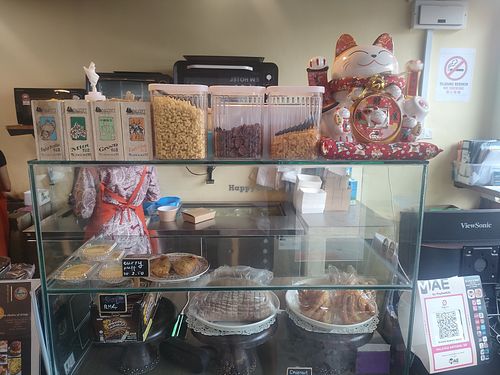 mostrador at Borneo Rock Cafe in Semporna