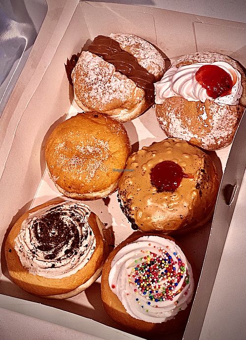 Daniel's Donuts Southern Cross Docklands Victoria Bakery HappyCow