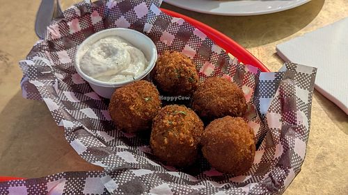  at Mama B's in Chippendale