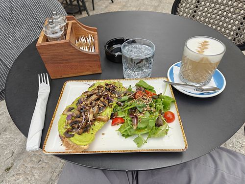 Avocado toast with mushrooms instead of eggs at Denada  in Belgrade