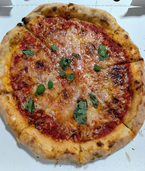 Pizza Margherita Vegan 😋 at Pizza Werkstatt  in Zwingenberg