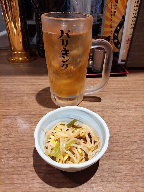 Appetizer which you have to pay for (you'll get it anyway) at Pariking in Kanazawa