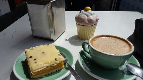 vanilla cake and coffee at Merry Cupcakes in Fitzroy