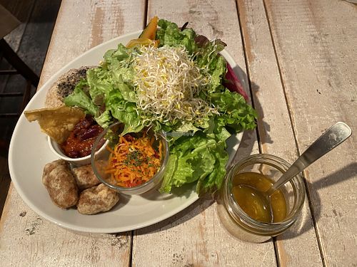 Salad bowl at AIN SOPH.Journey in Tokyo