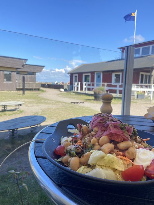   at Lindas Fingermat in Skanor