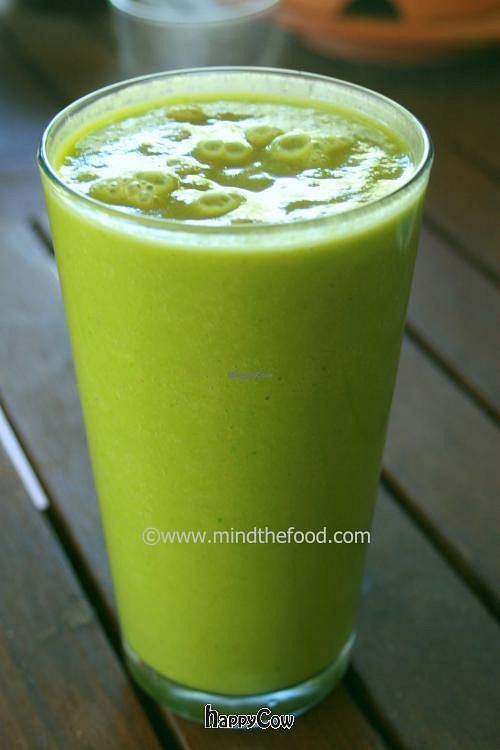 Healthy Juices and Smoothies at Mind the Food in San Roque