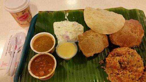 Nasi Briyani with puri set at Komala's Restaurant - Chevron House in Central Singapore